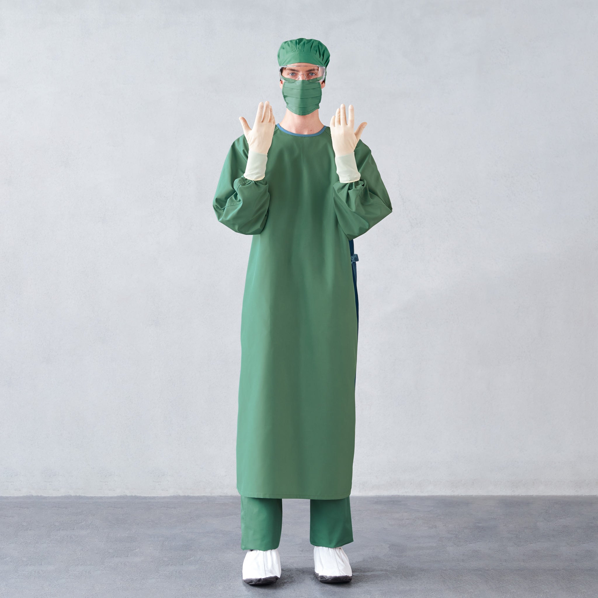 수술 가운(왼쪽 끈 고정식)　BMA-8110